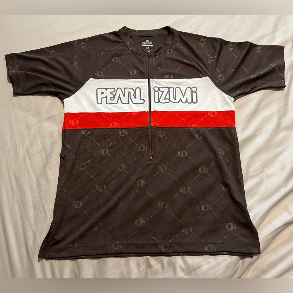 Pearl Izumi men’s biking jersey, size small